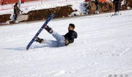 滑雪场爆料奇葩视频制作,盘点那些让人捧腹大笑的奇葩视频瞬间